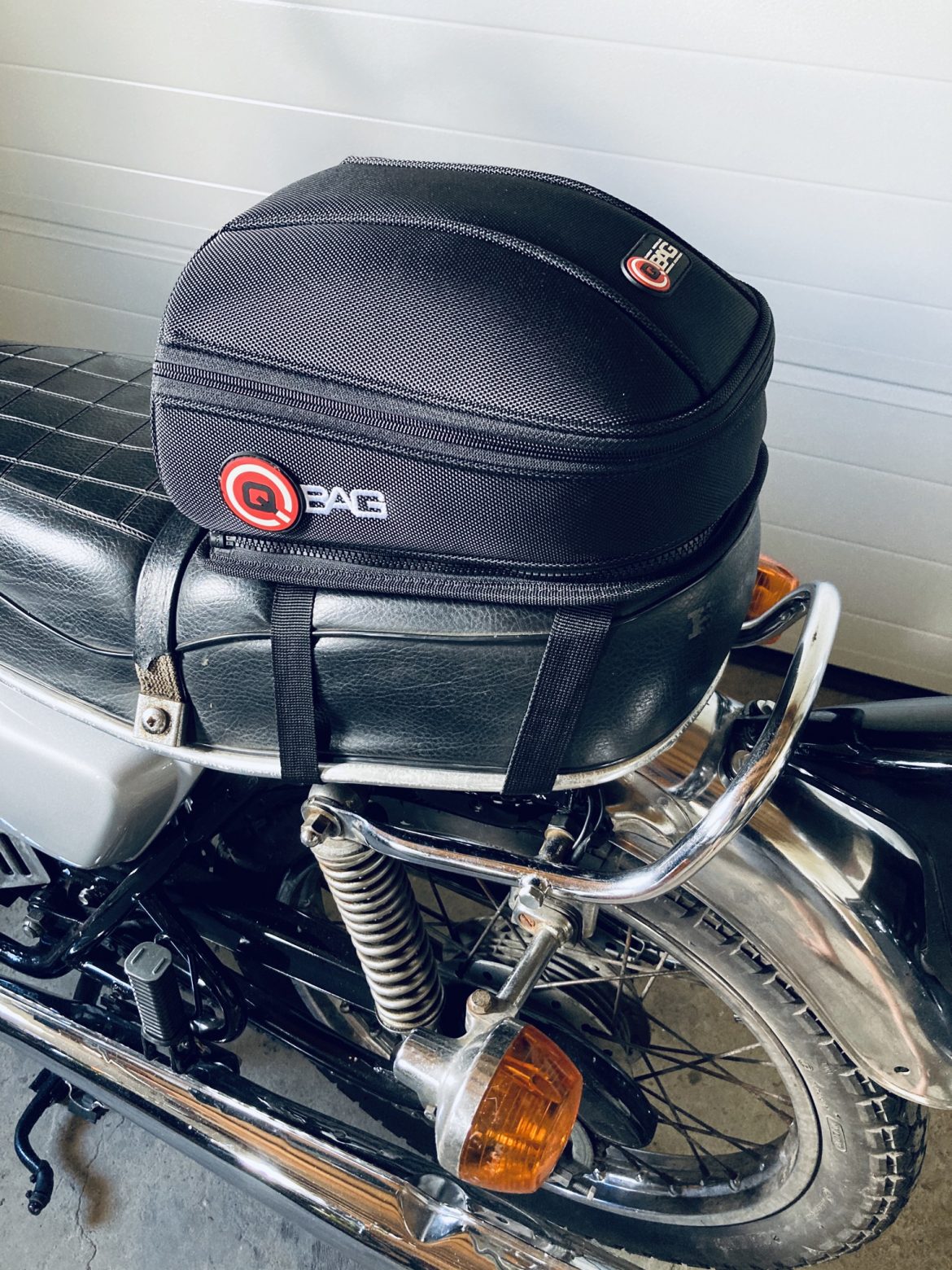 QBag, le bon plan pour la bagagerie ? classicmotorcycle.be